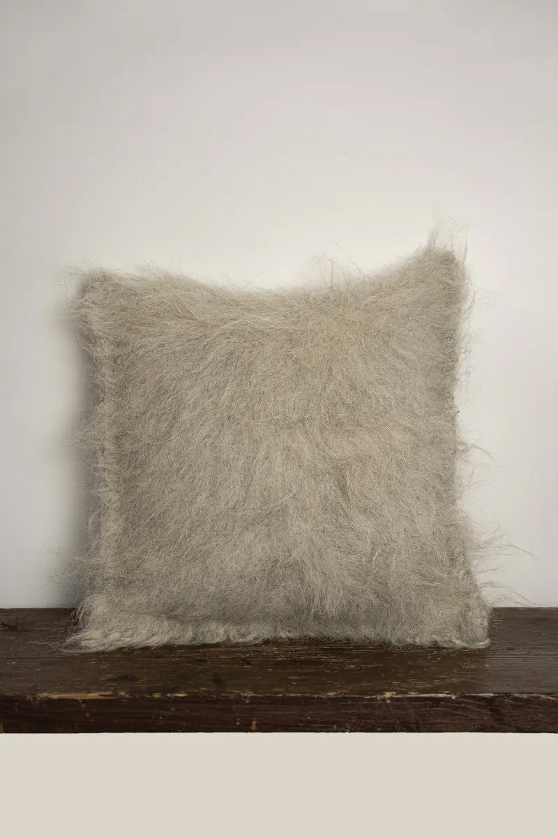 Lamb Fur Pillow - The Peony Haus