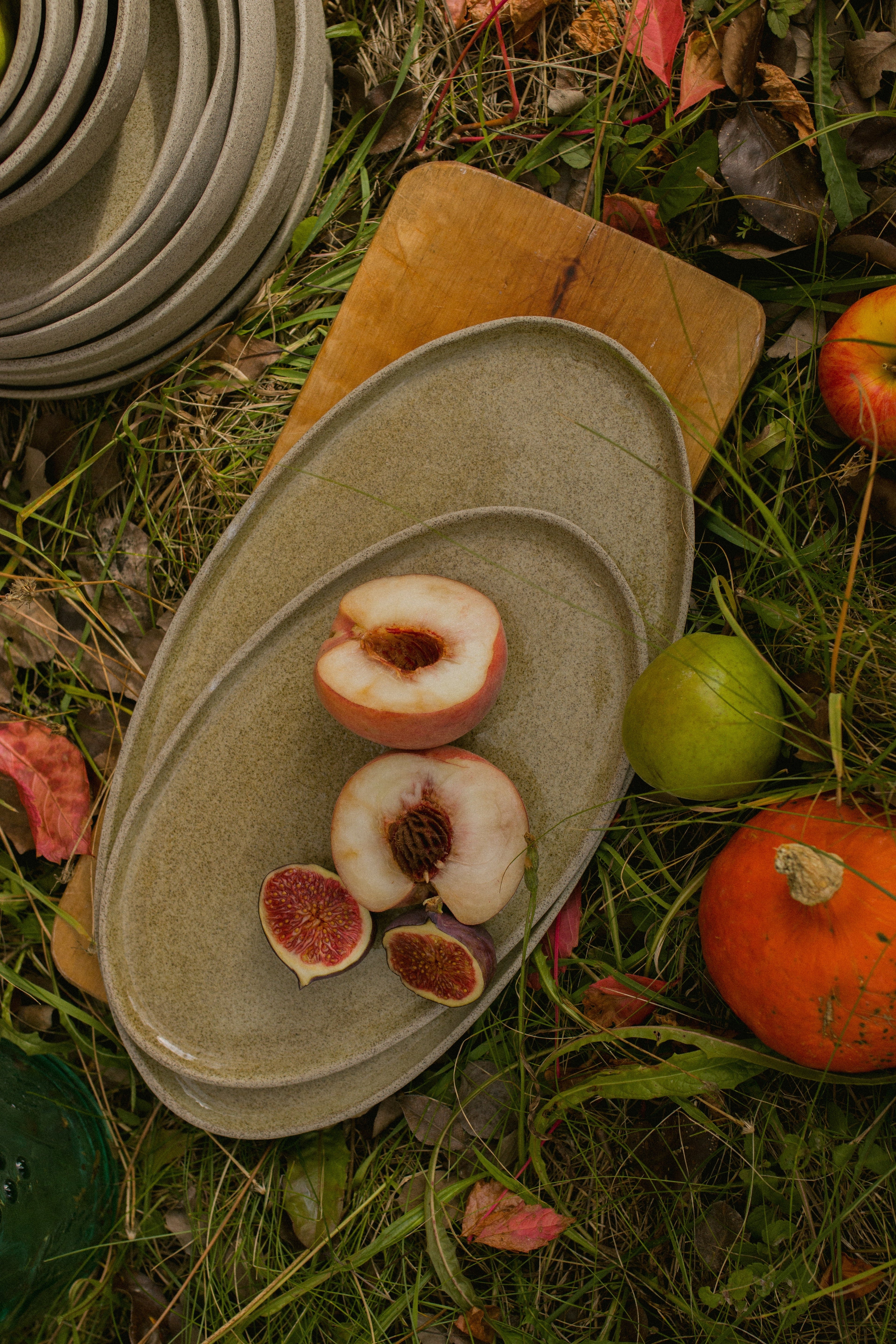 Handmade Stoneware Oval Serving Platter "Concrete" - The Peony Haus
