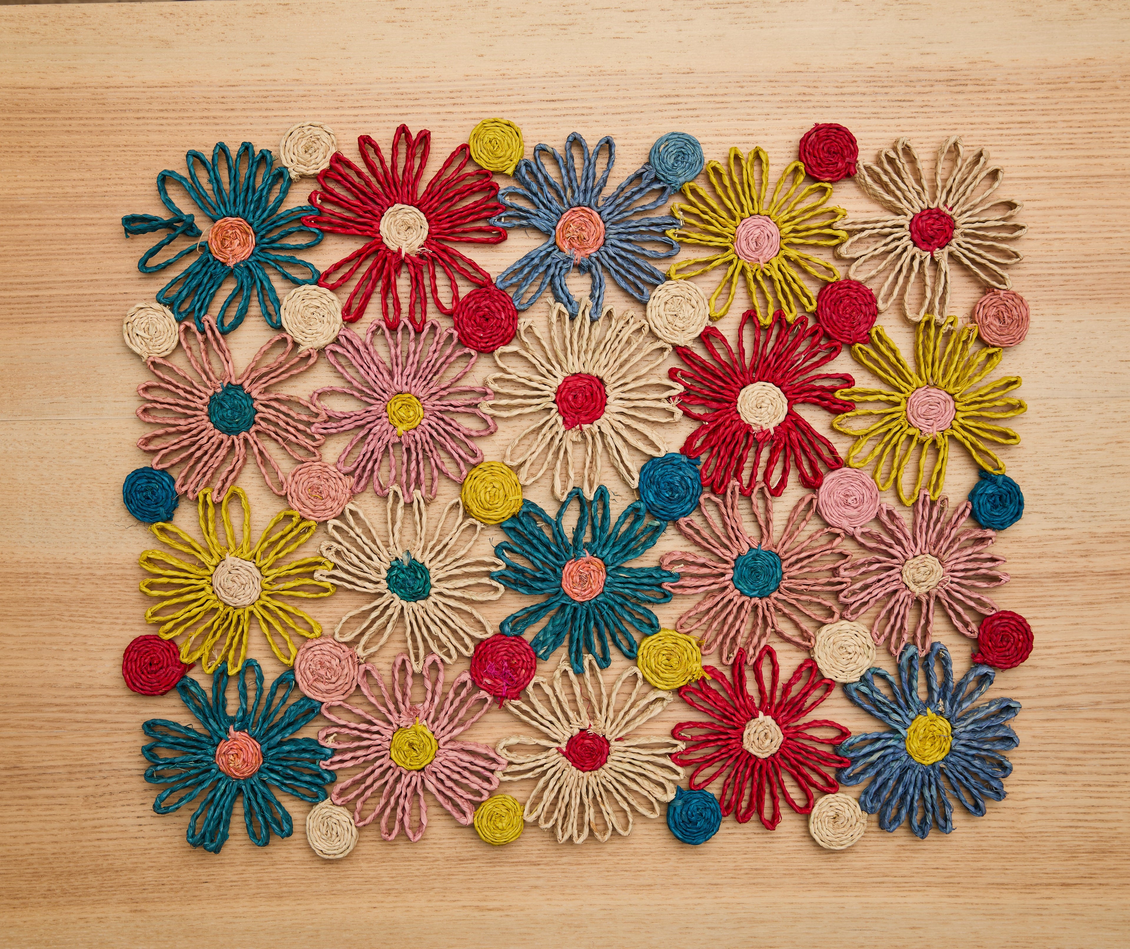 Fleur Raffia placemat, Multicolor Flowers woven tabletop