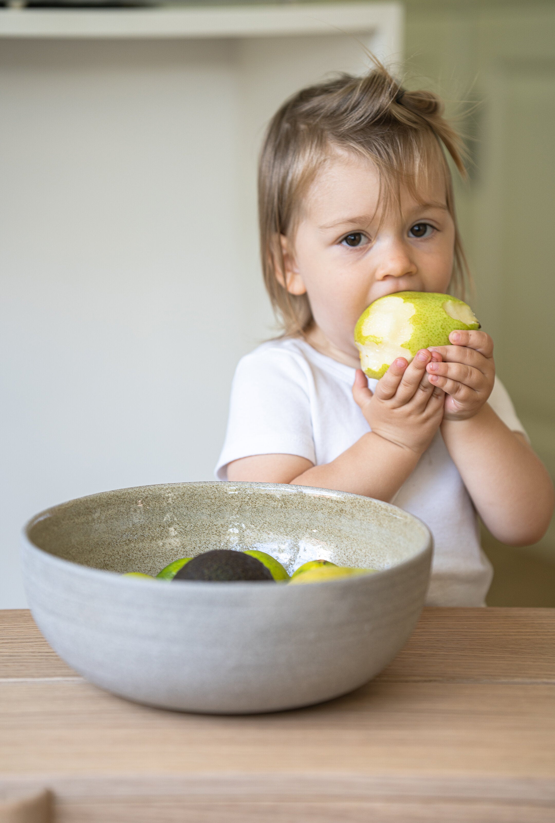 Stoneware Large Fruit Bowl "Concrete" - The Peony Haus
