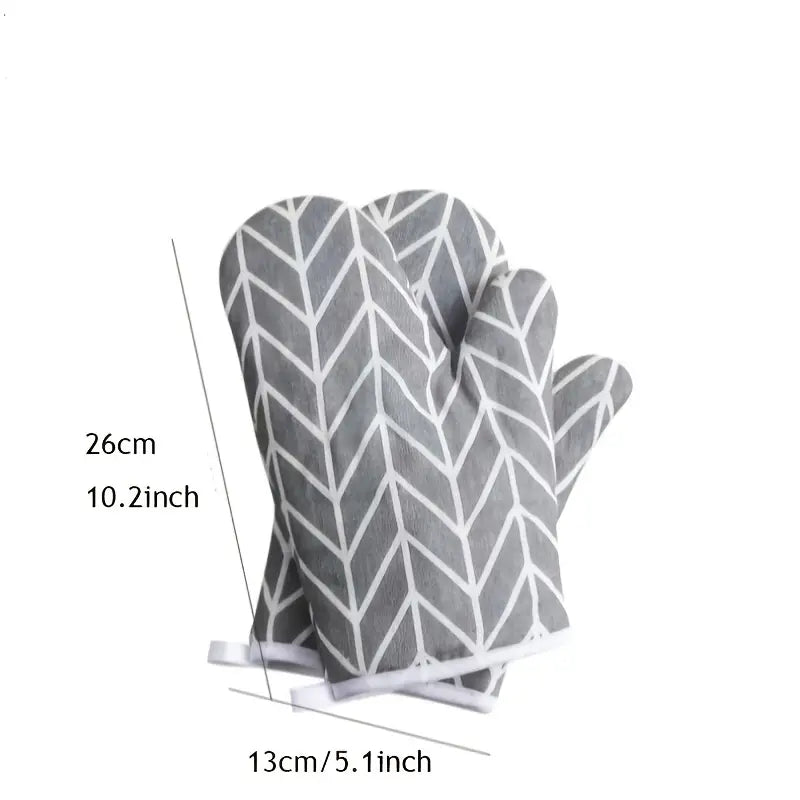 Cotton and Linen Heat-Resistant Oven Mitts - The Peony Haus