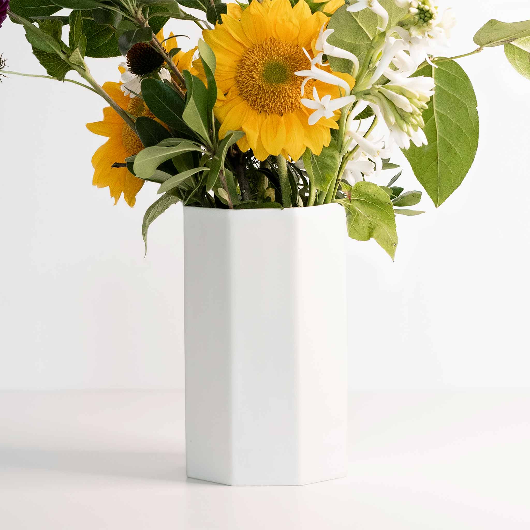 Handmade Porcelain Bouquet Vase - The Peony Haus