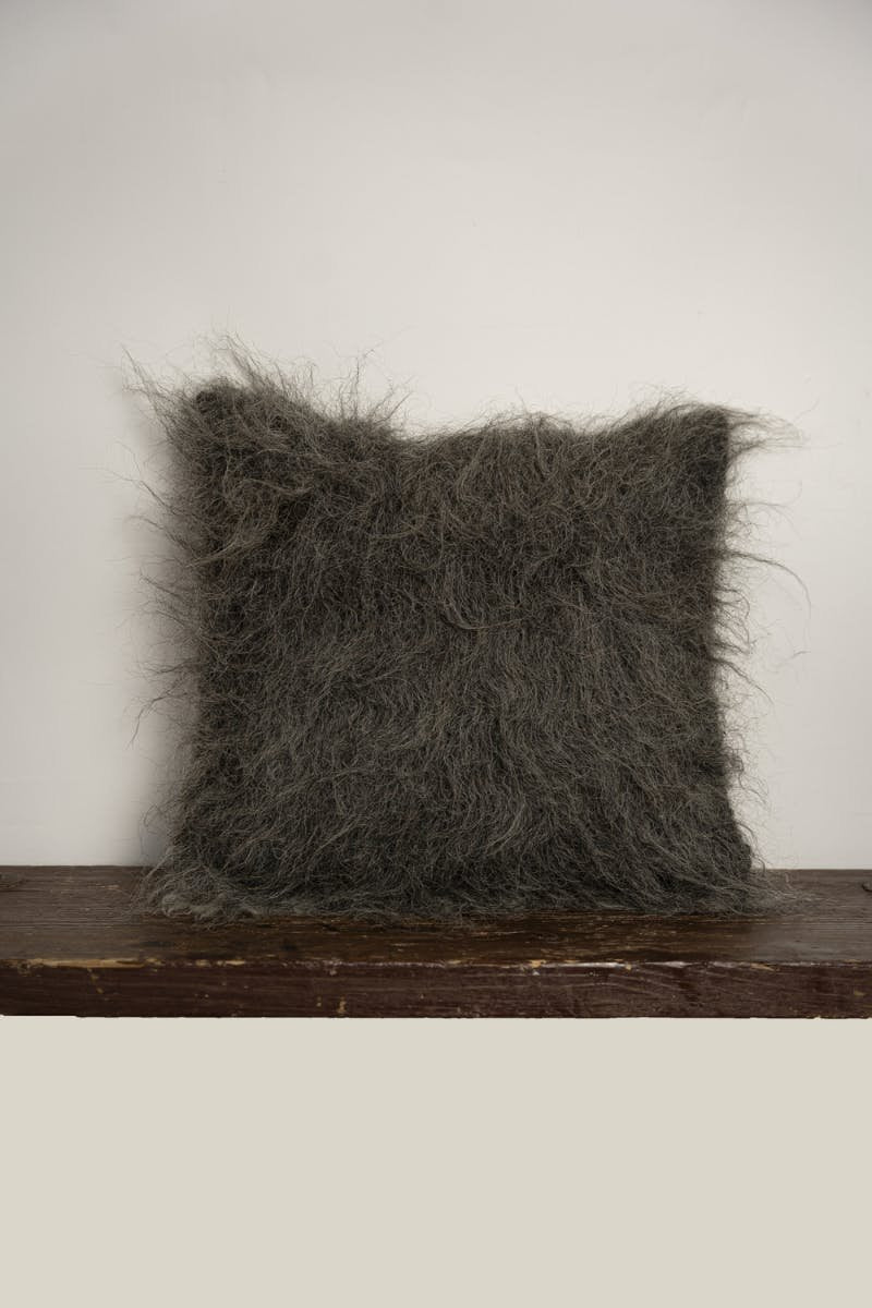 Lamb Fur Pillow - The Peony Haus
