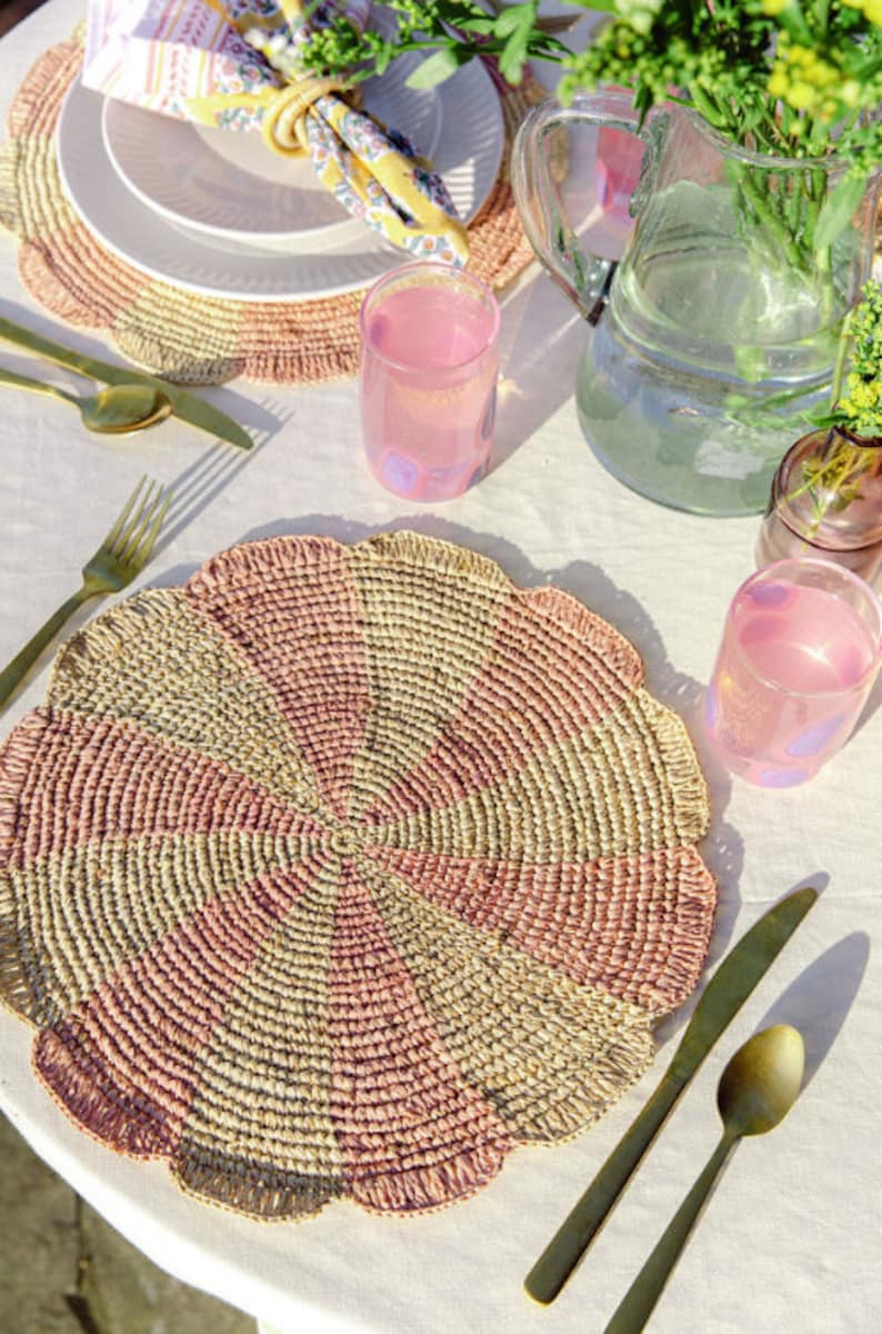 Pinwheel Pink Placemat, raffia tabletop