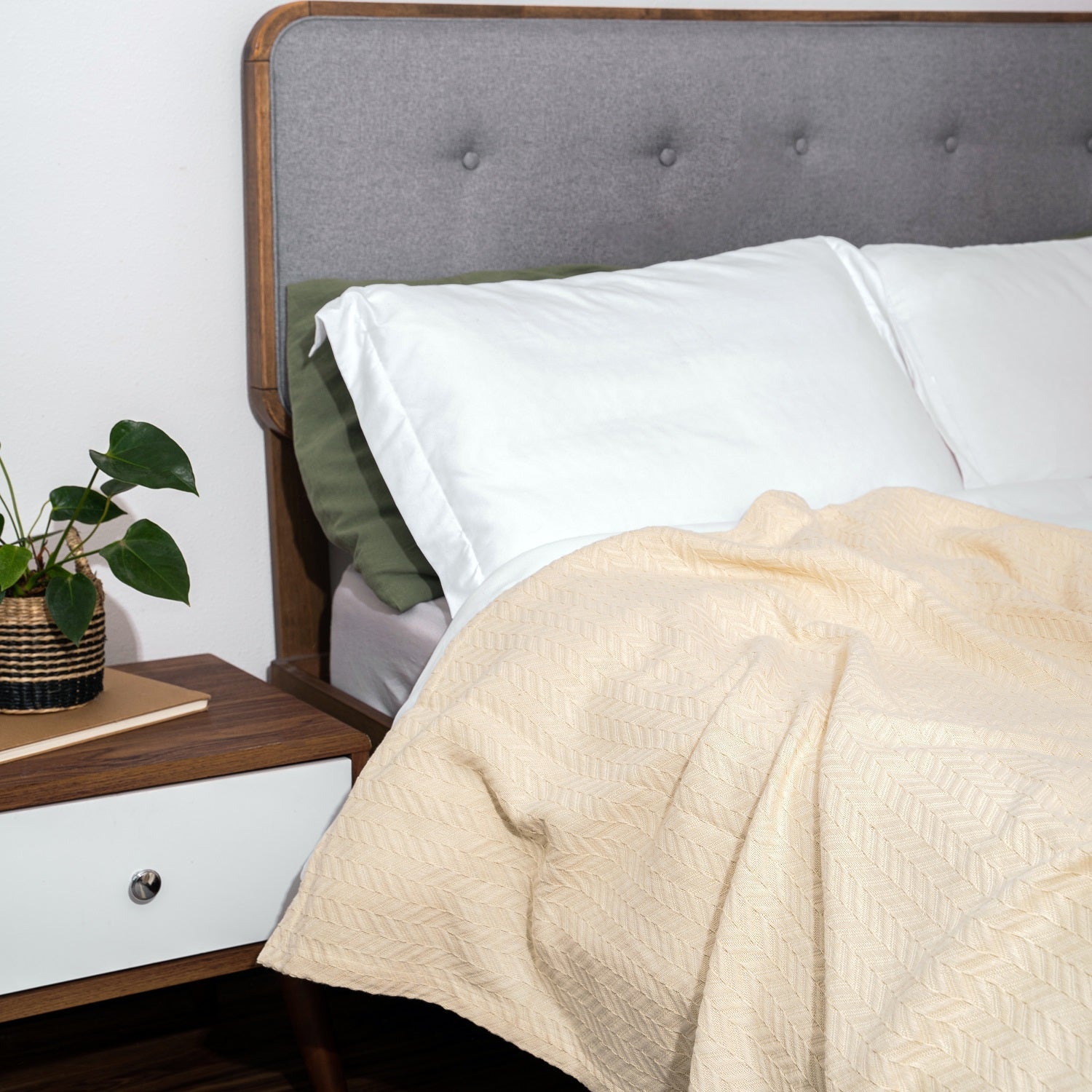 Herringbone Cotton Blanket - The Peony Haus
