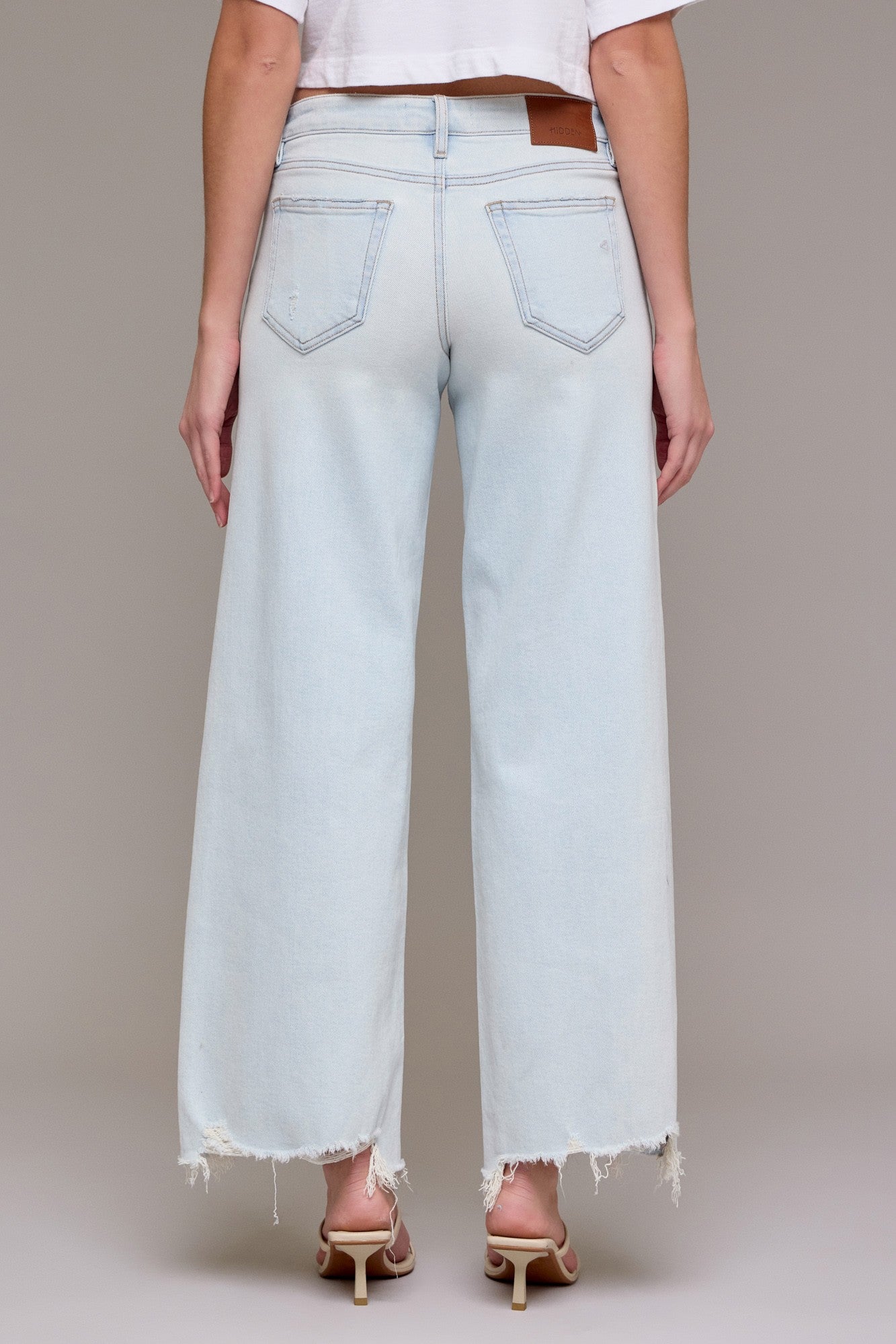 Nori Mid Rise In Salt - 93% Cotton