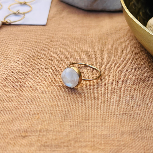RAINBOW MOONSTONE RING