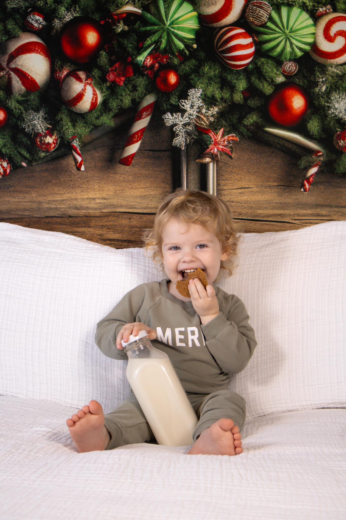 Merry Graphic Organic Cotton 2pc Jogger Set - 95% Cotton