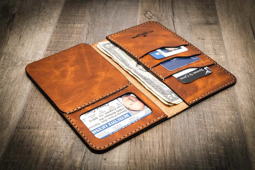 Badge Long Wallet