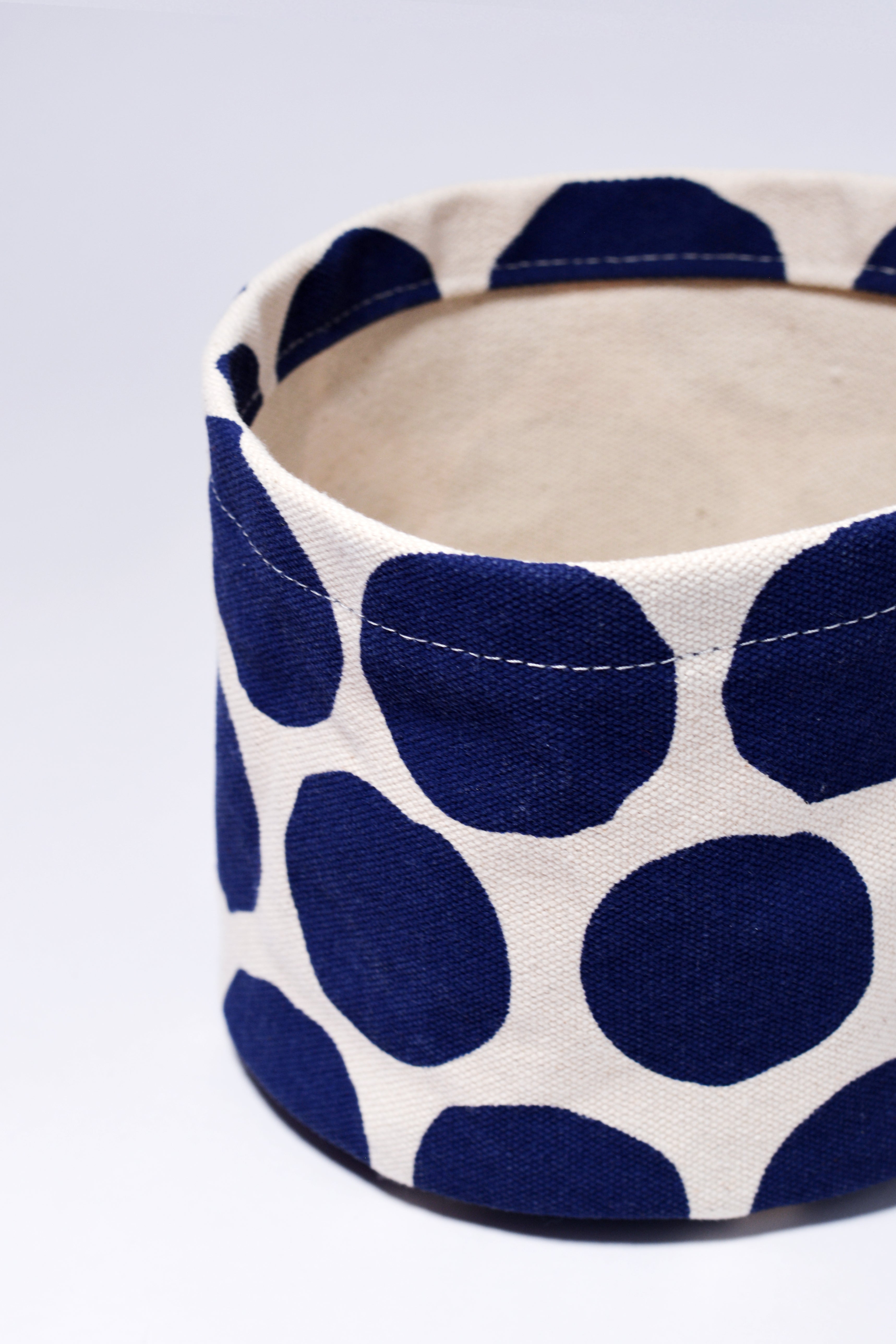 Large Circles Round Bin/Canvas Planter