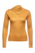 Pearl Body Fitted Flap Turtle Neck Textured Top