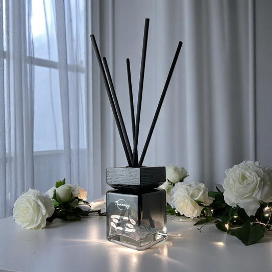 Cancer Zodiac Crystal-Enhanced Reed Oil Diffuser, Moonlight Garden Scent, 100ml