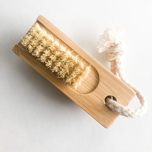 Double Sided Bamboo Sisal Nail Brush-Zero Waste Plastic Free Nail Brush - The Peony Haus