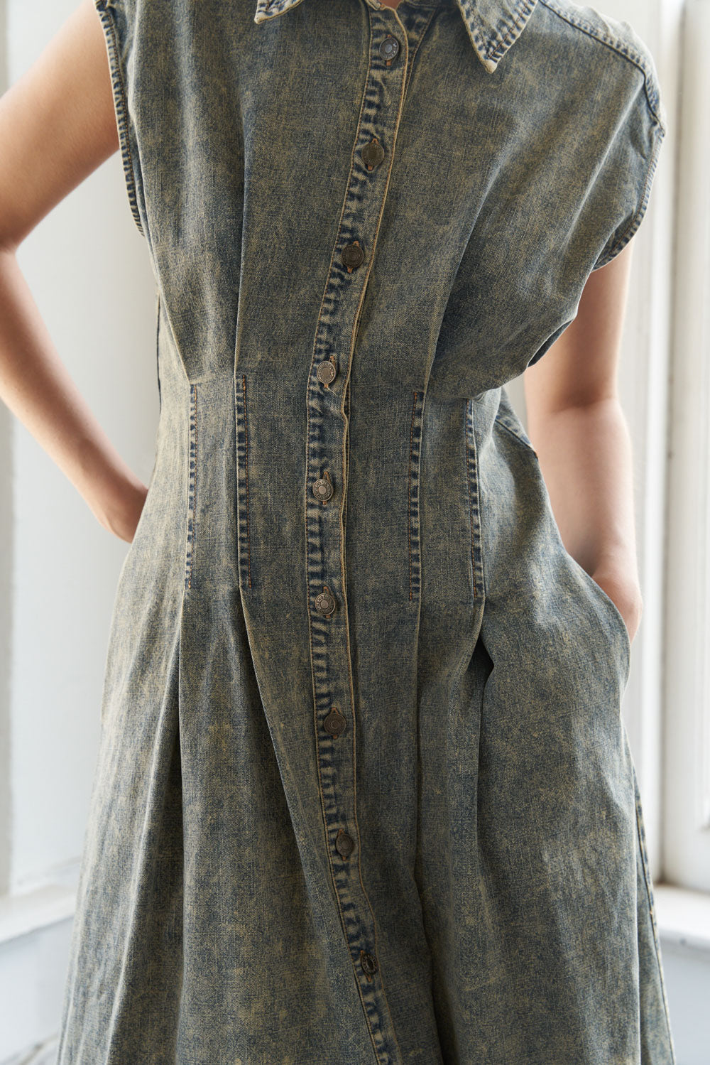SUNSHINE SQUEEZE DENIM MIDI DRESS - 90% Cotton
