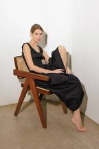 LOVELIEST LOOKS BLACK WOVEN MIDI DRESS