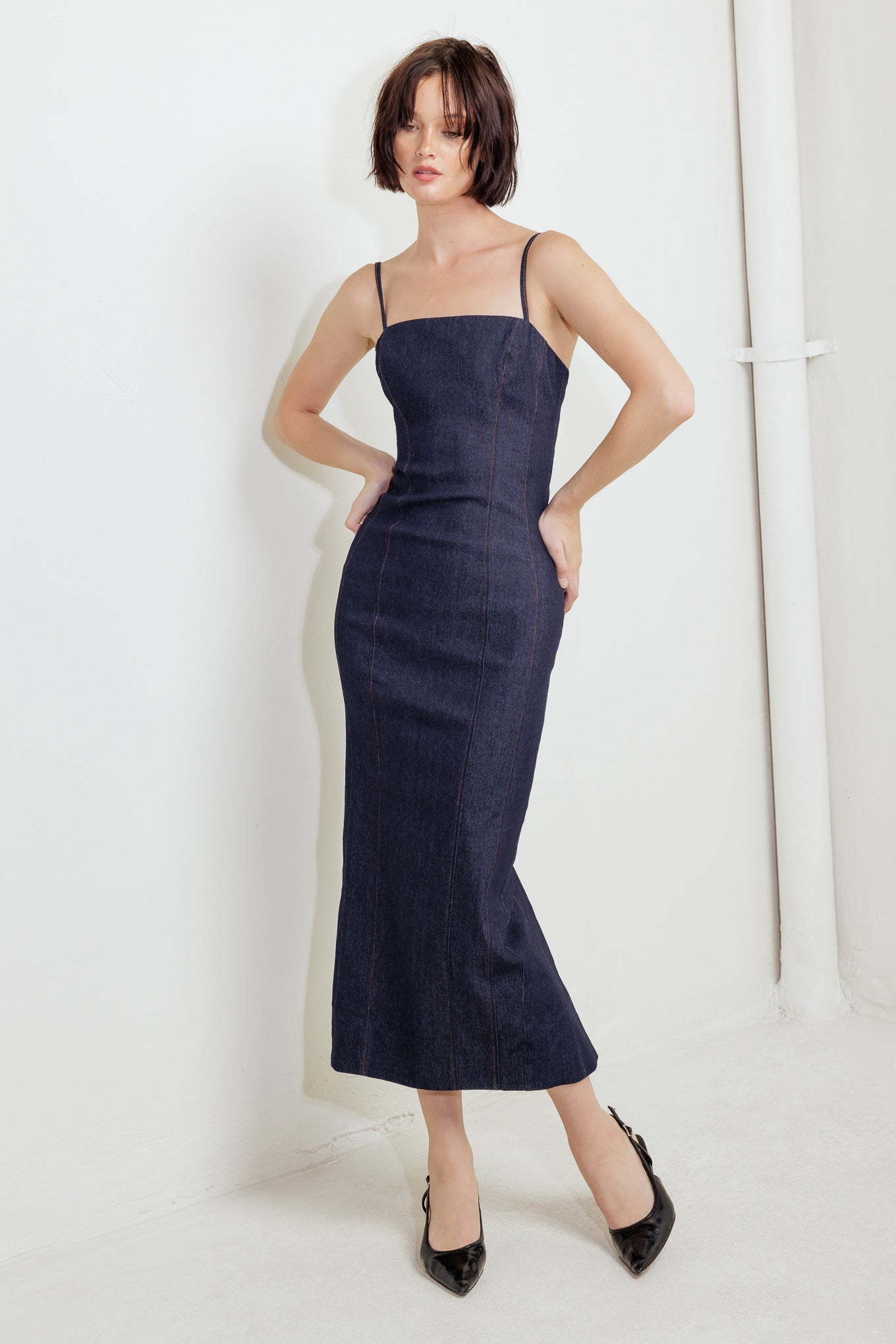 QUIET CURVE DARK DENIM MIDI DRESS - 90% Cotton