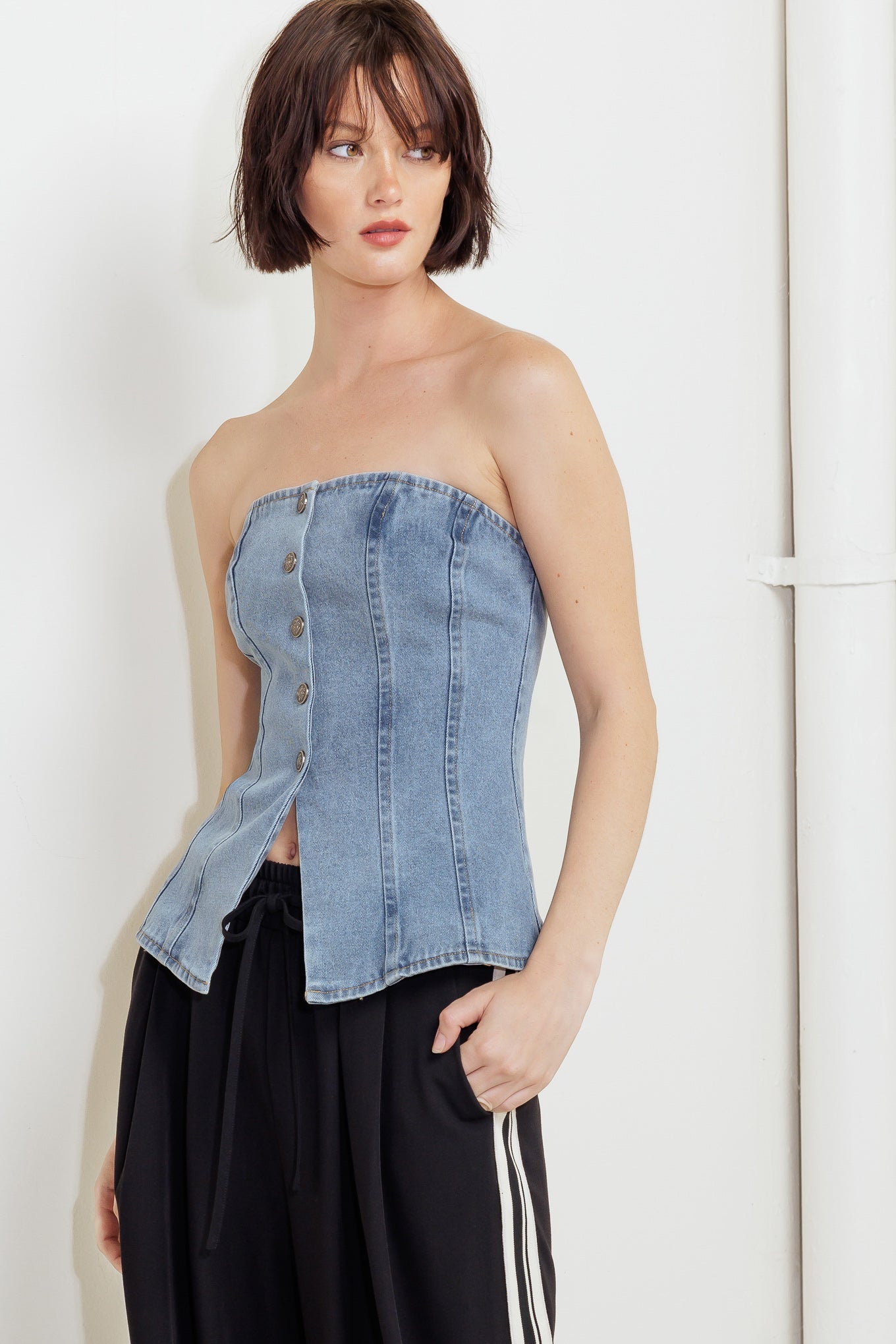 STITCHED SILHOUETTE DENIM TOP - 99% Cotton