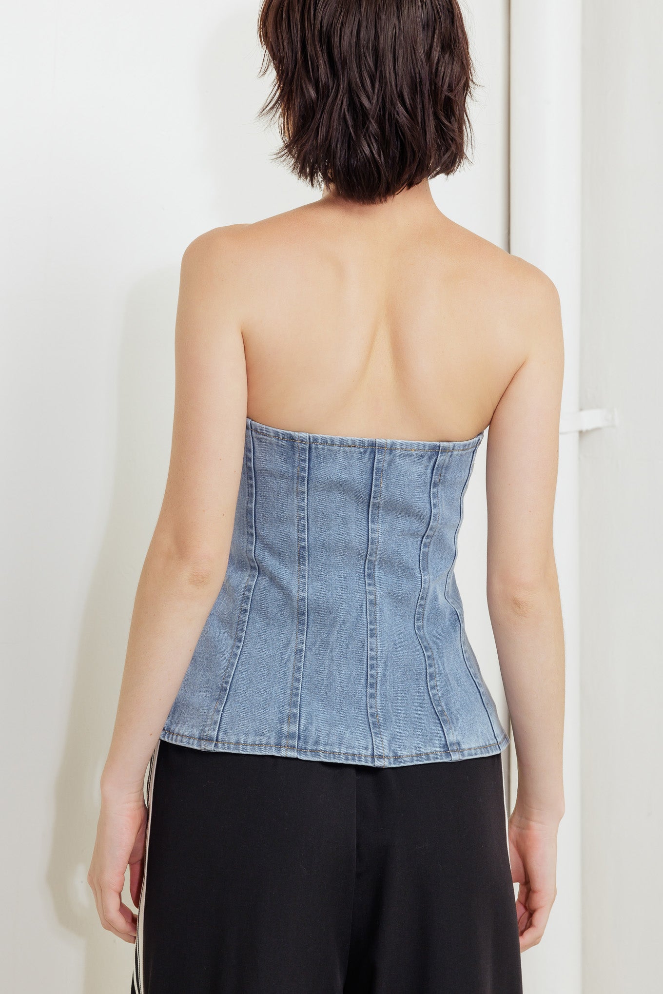 STITCHED SILHOUETTE DENIM TOP - 99% Cotton