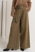 ELEGANCE UNVEILED WOVEN PANTS - 90% Cotton