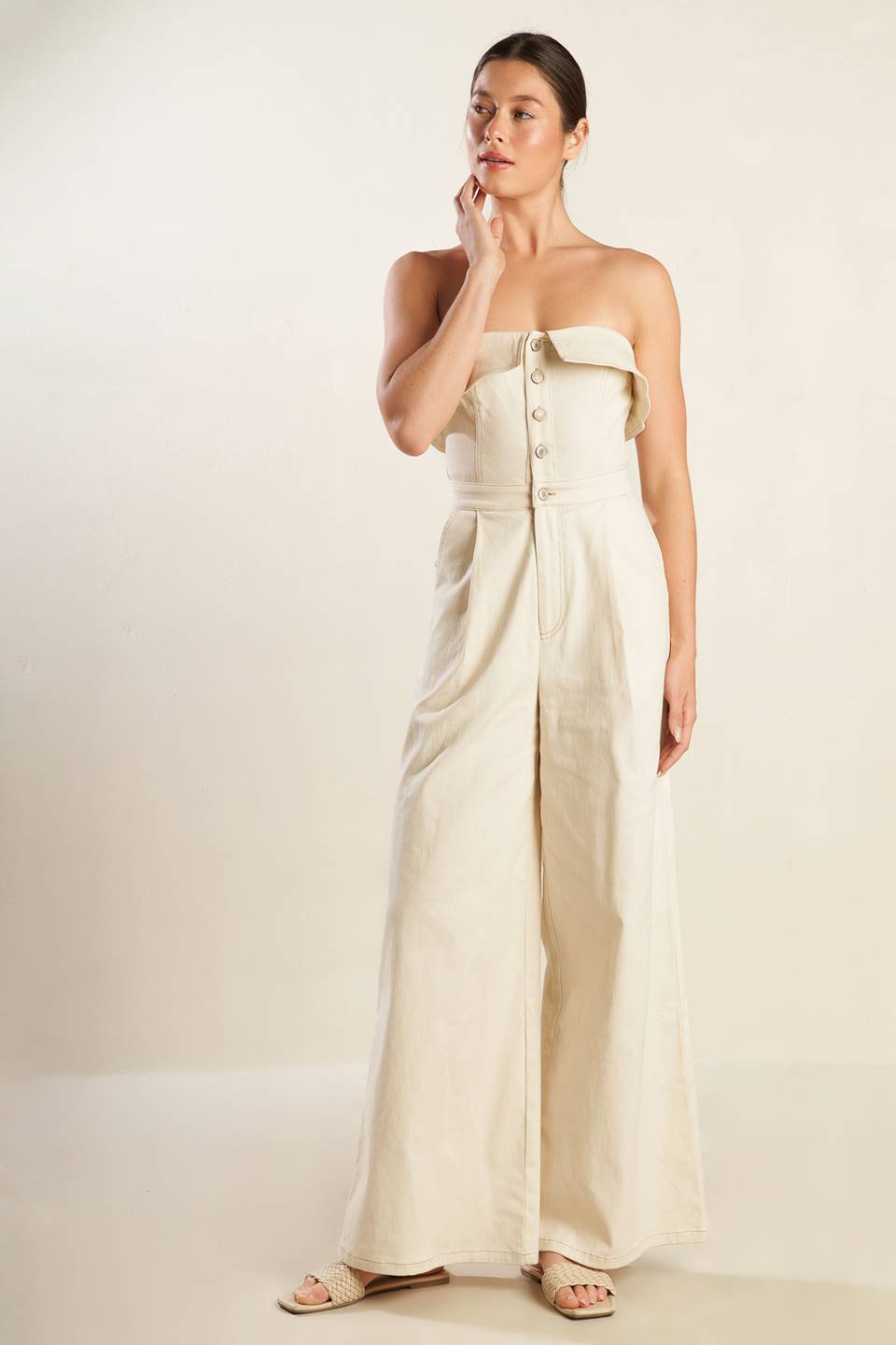 WEEKEND GETAWAY WOVEN JUMPSUIT - 97% Cotton