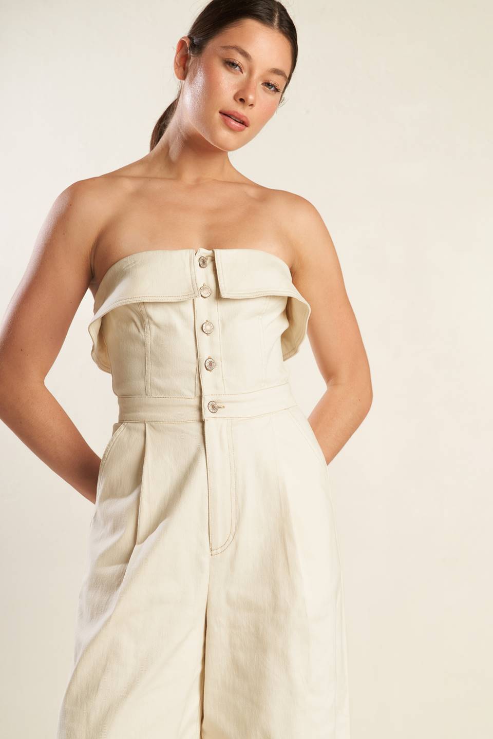 WEEKEND GETAWAY WOVEN JUMPSUIT - 97% Cotton