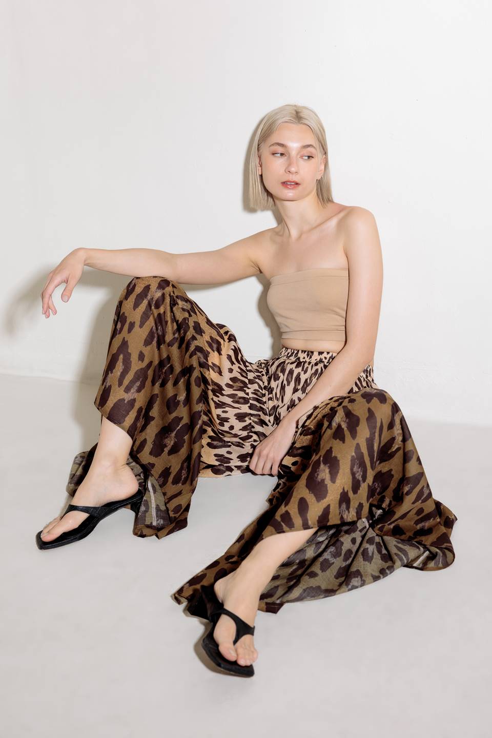 BOUNDLESS HEART WOVEN PANTS