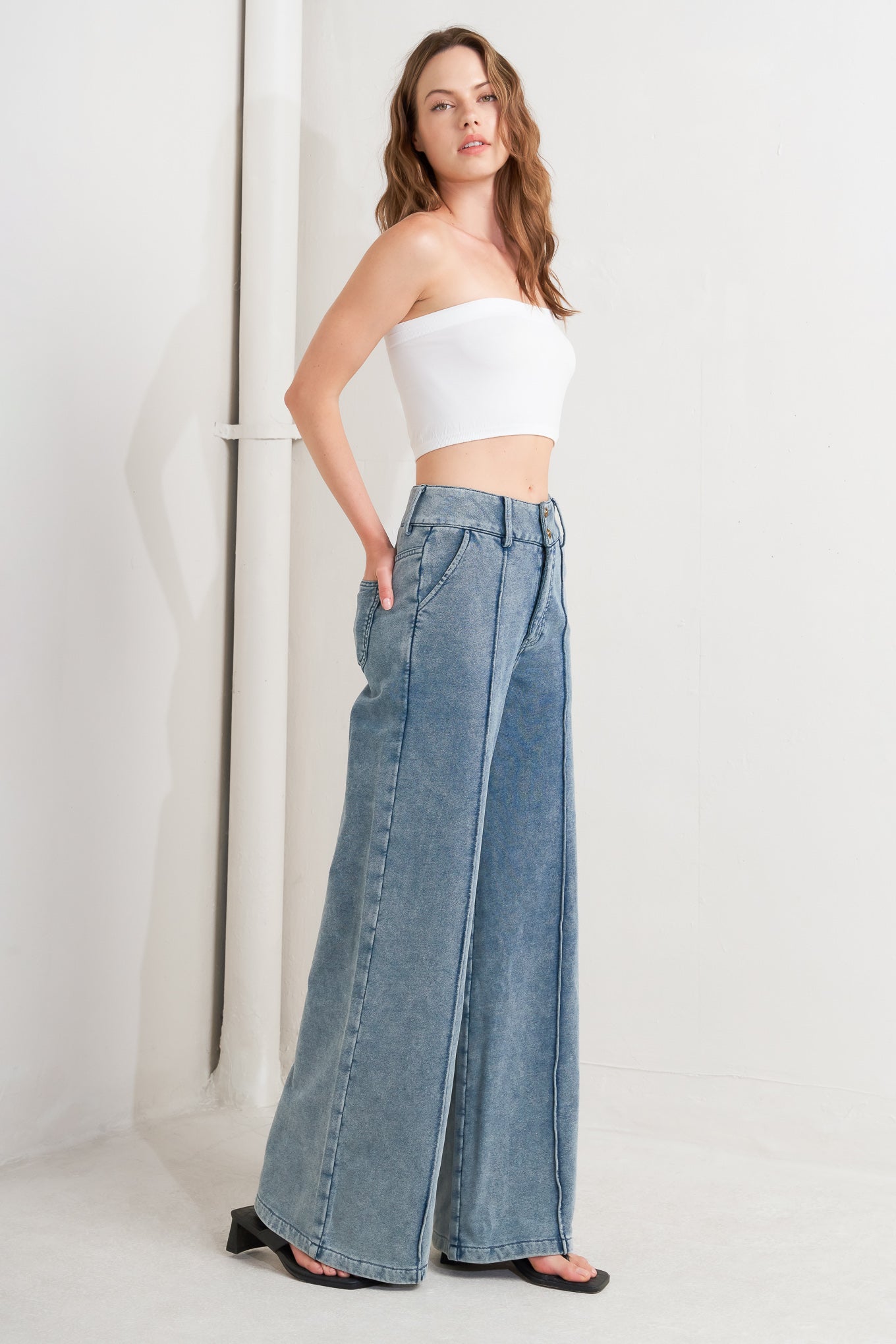 TAILORED FRAME FRENCH TERRY PANTS