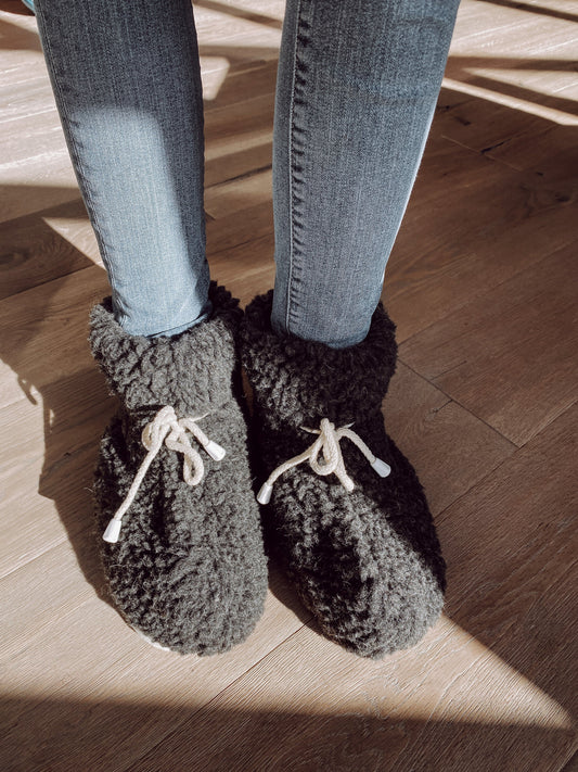 Charcoal Boots - The Peony Haus