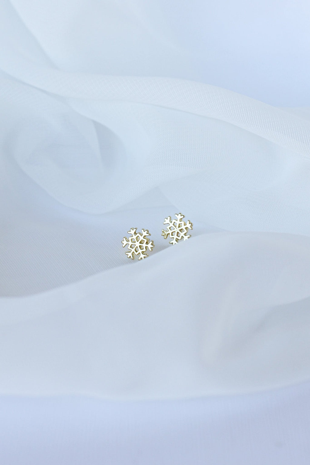 Snowflake Stud