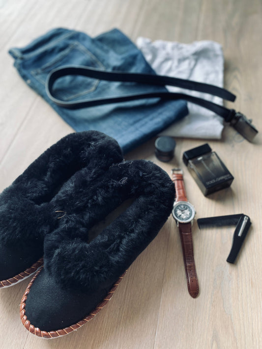 Mens Black Range Sheepskin Slippers Lucky Dip - The Peony Haus