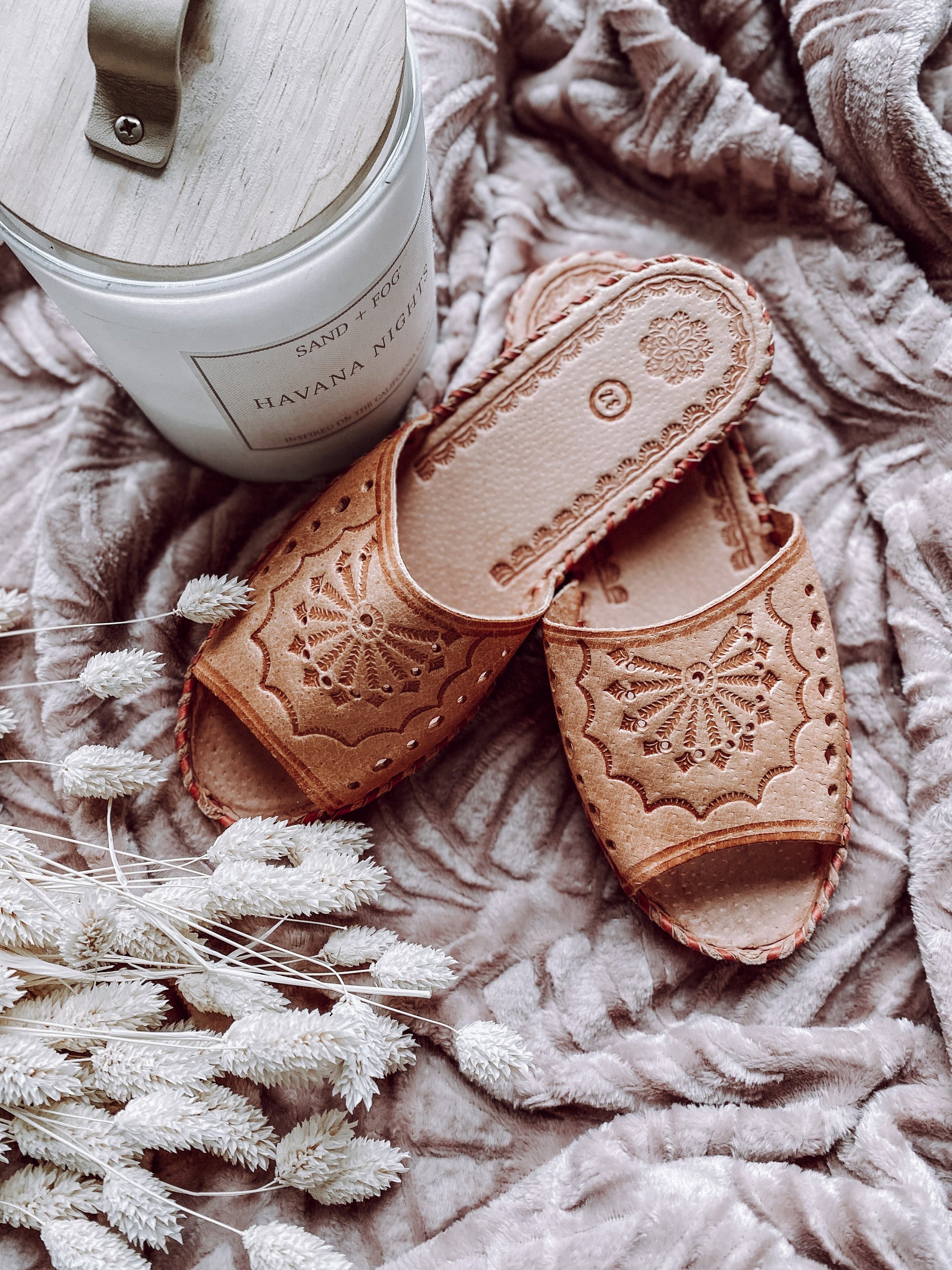 Wanderlust Open Toe Slippers - The Peony Haus