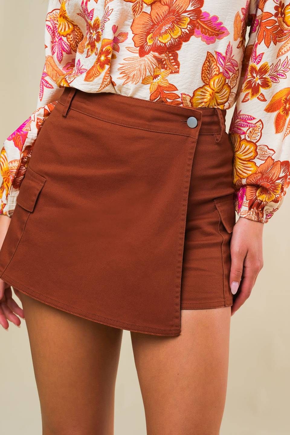 THE WAY OUT TWILL SKORT - 97% Cotton