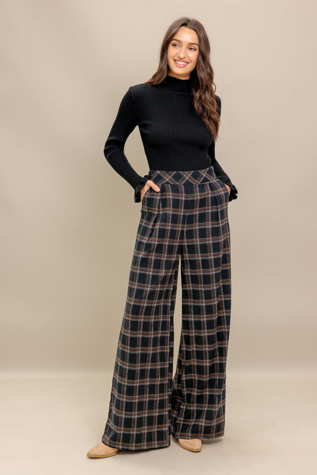 LATTE SUNDAY WOVEN PLAID PANTS