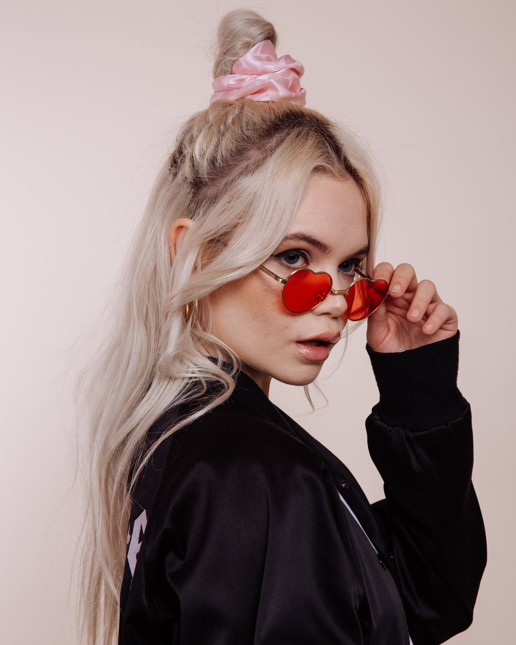 Queen of Hearts: Pink - Scrunchie