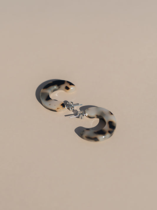 Ray Hoops Earrings - Ivory