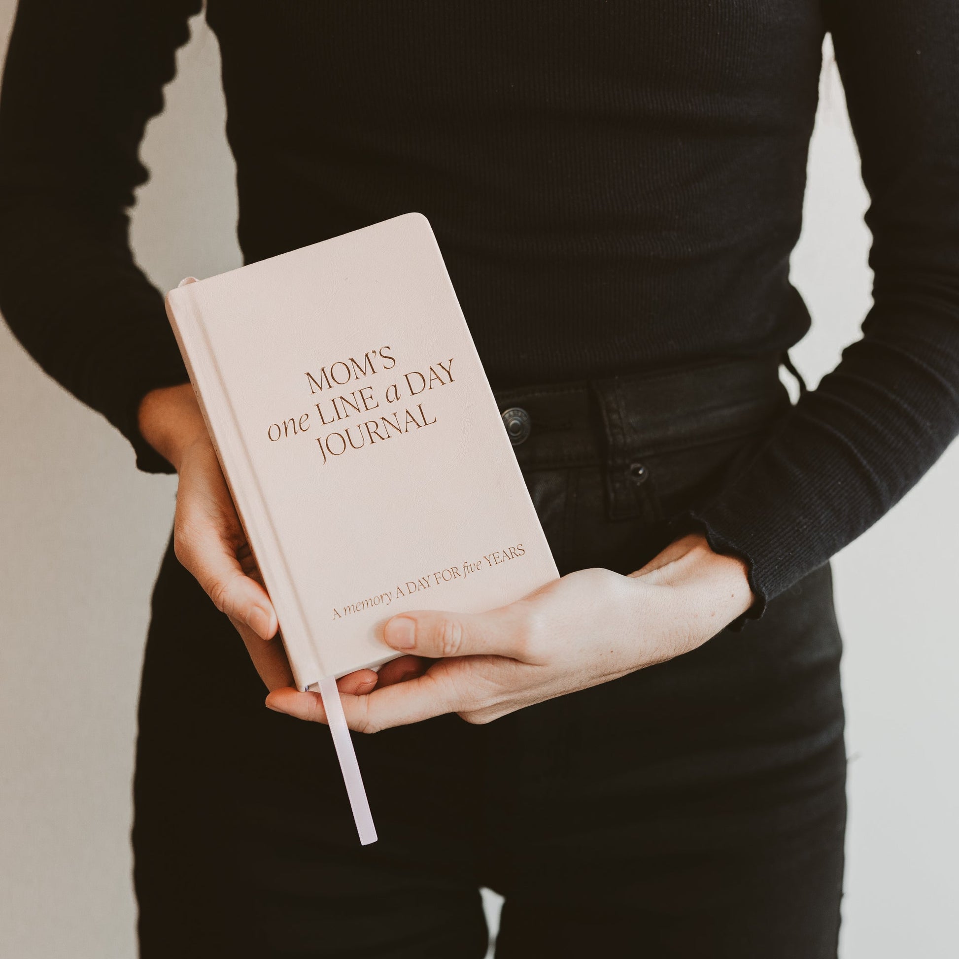 Mom's One Line A Day Leather Journal - The Peony Haus