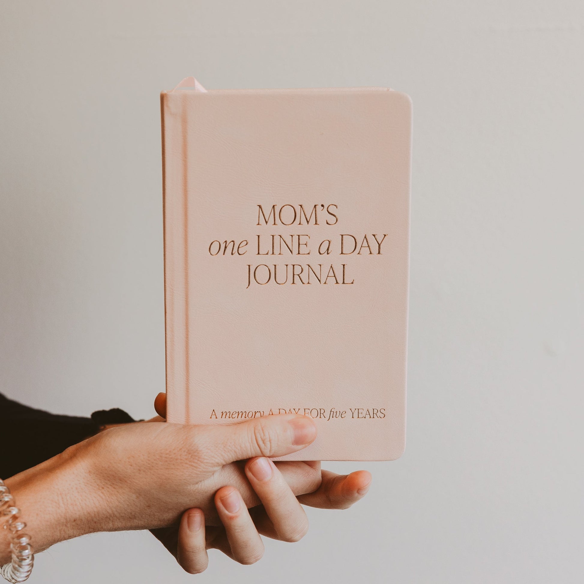 Mom's One Line A Day Leather Journal - The Peony Haus