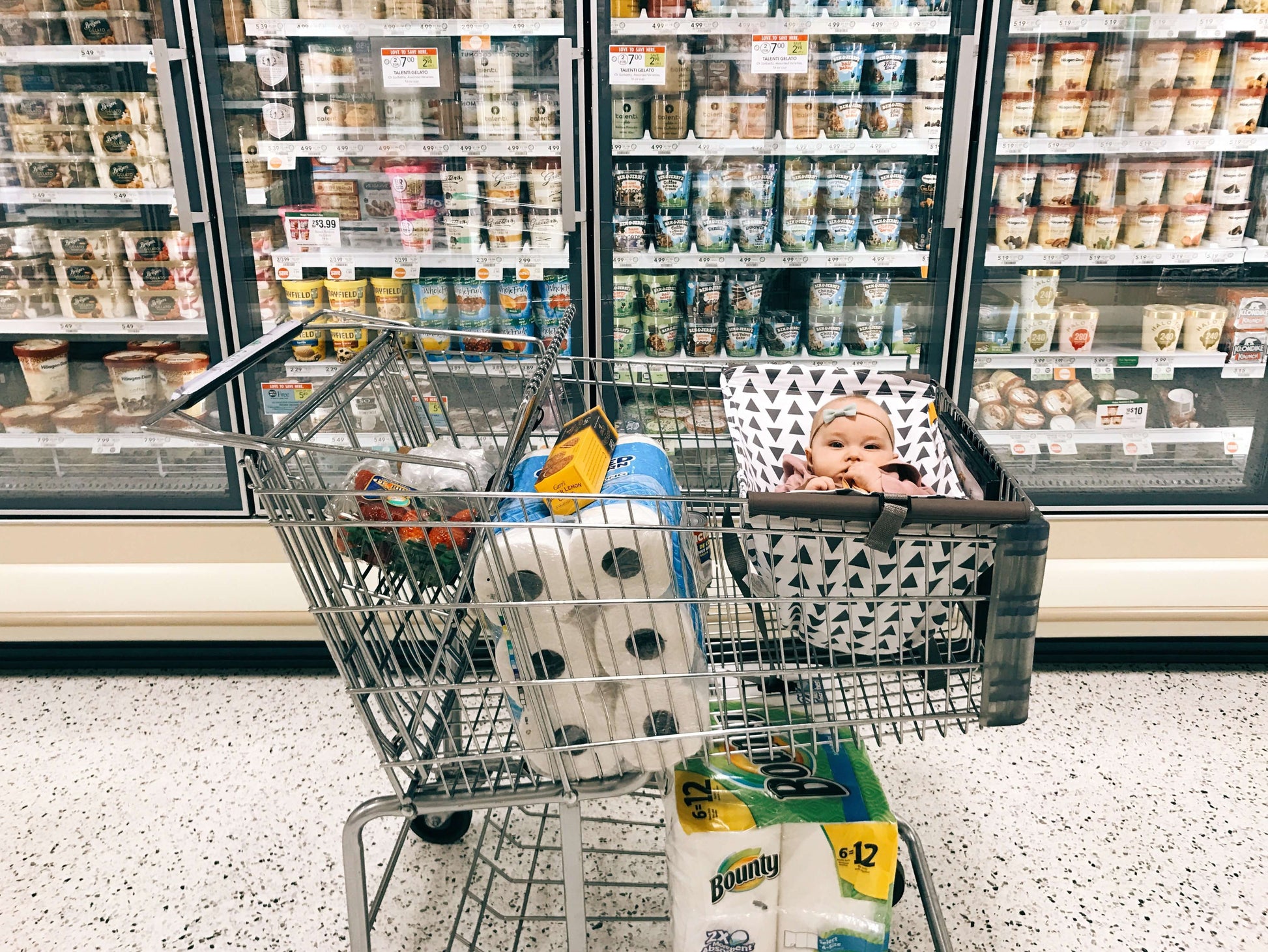 Baby Shopping Cart Hammock | Triangles - 97% cotton