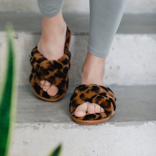 Delilah Ladies Sheepskin Slider Slipper - Leopard - The Peony Haus