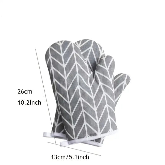 Cotton and Linen Heat-Resistant Oven Mitts - The Peony Haus