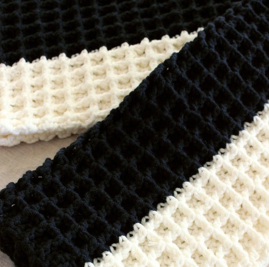 WAFFLE Crochet Scarf in Black & Off White - The Peony Haus