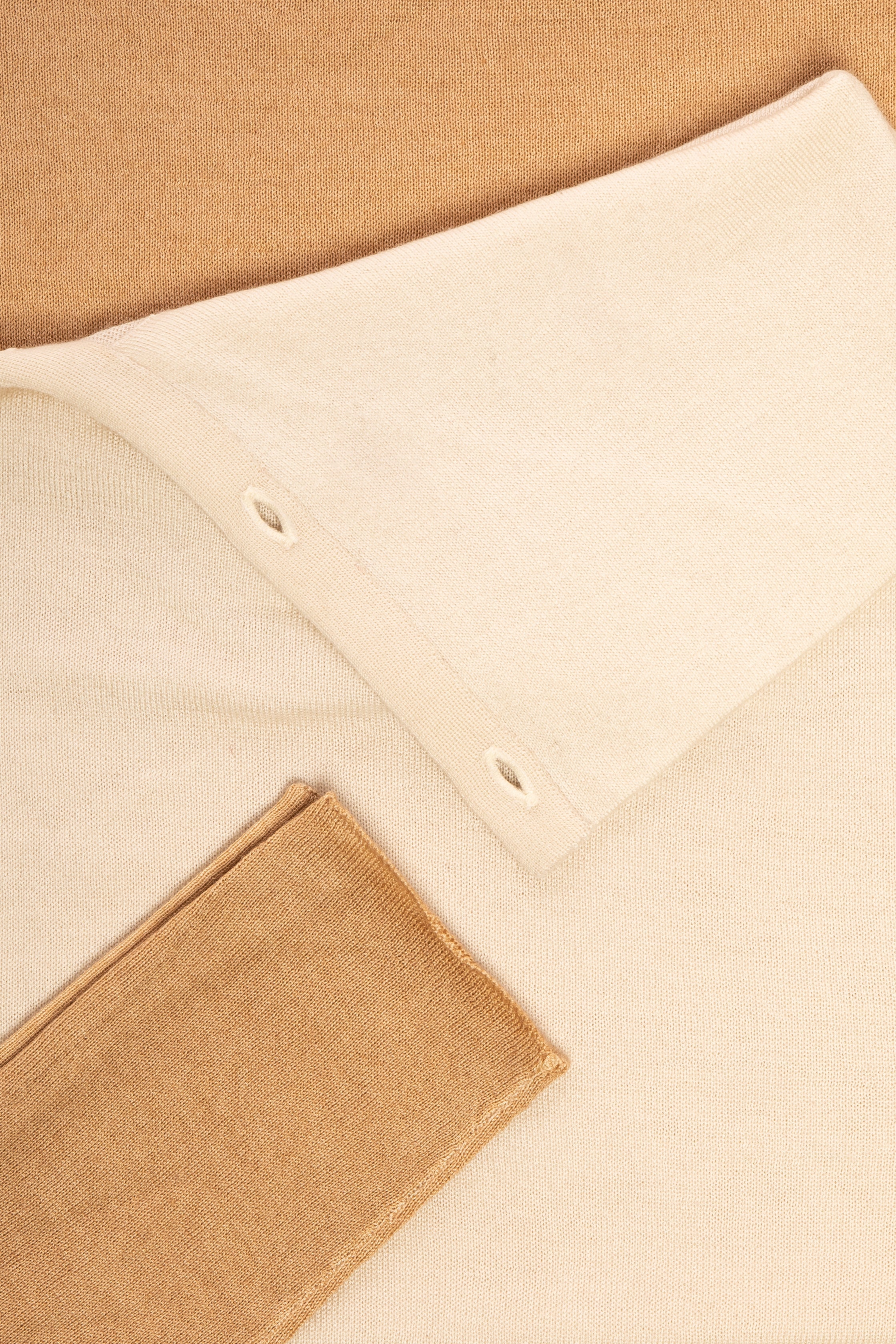 Pearl Body Fitted Flap Turtle Neck Textured Top