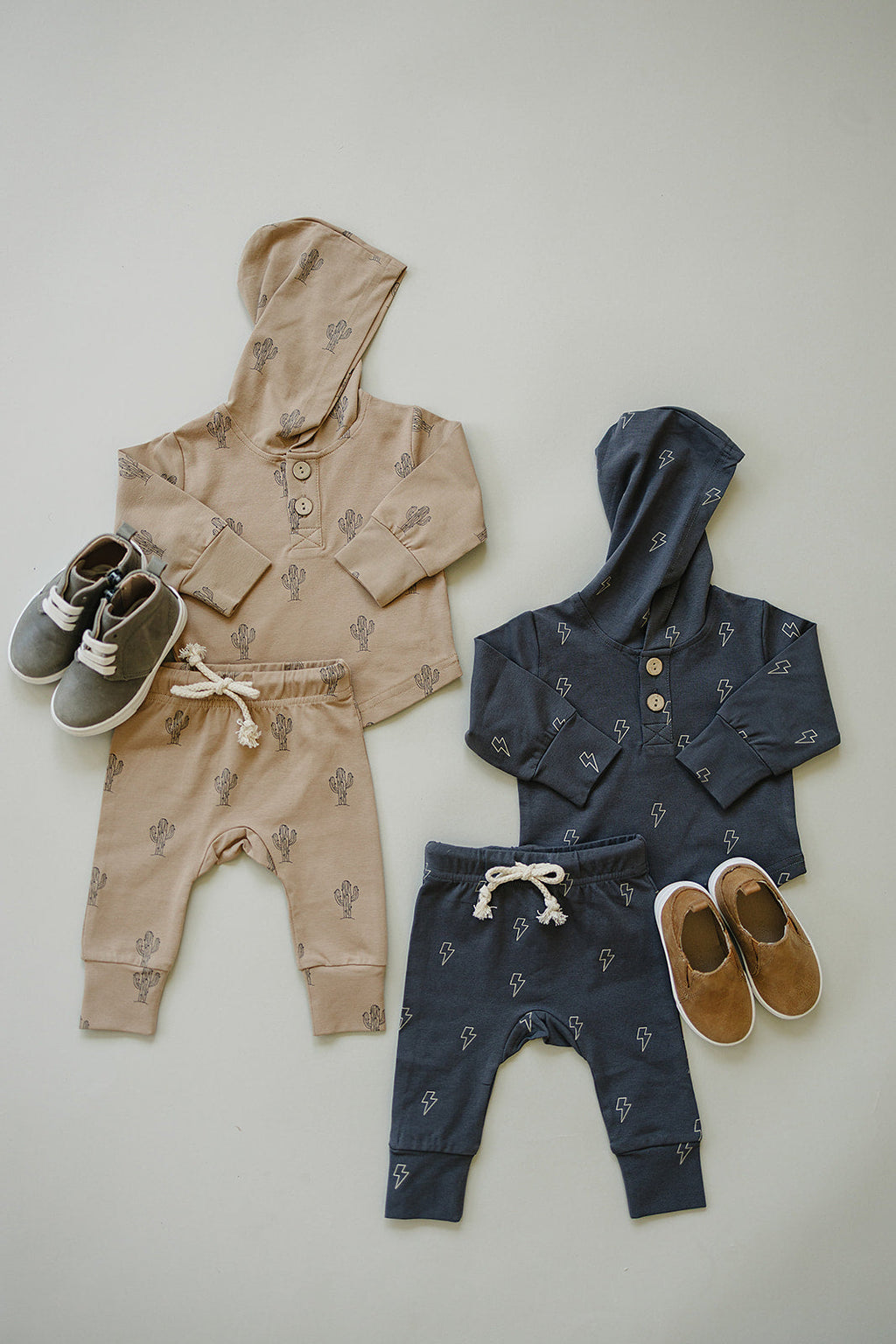 Lightning Bolt Hooded Set - 95% Cotton