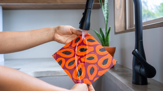 Beeswax Wrap Bulk Roll - Purple Papaya Print - The Peony Haus