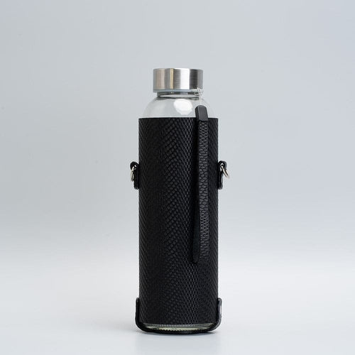Leather water bottle holder with strap and glass bottle - The Peony Haus
