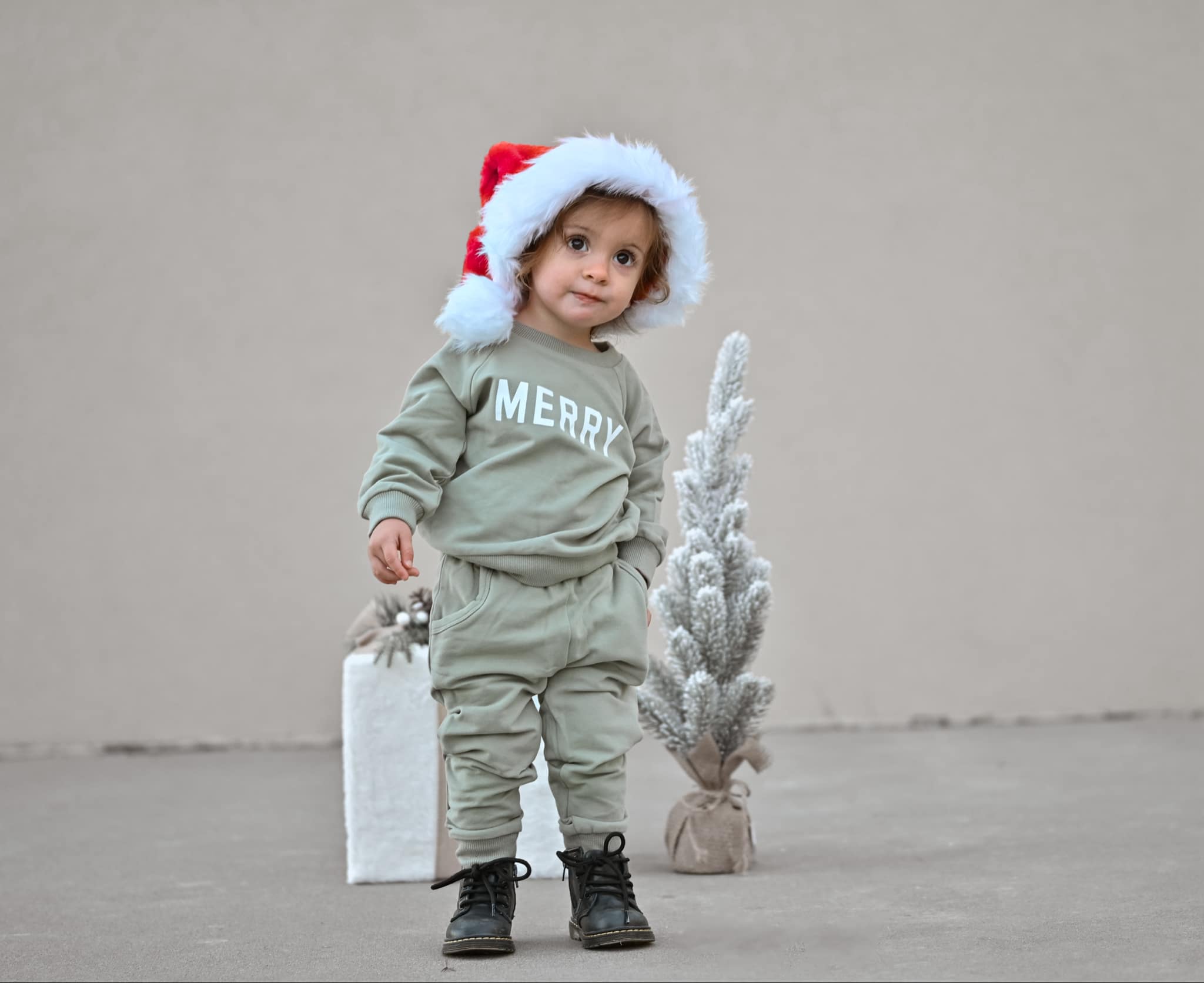 Merry Graphic Organic Cotton 2pc Jogger Set - 95% Cotton