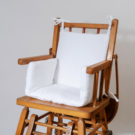 Cushion High Chair in Organic Cotton - White - The Peony Haus