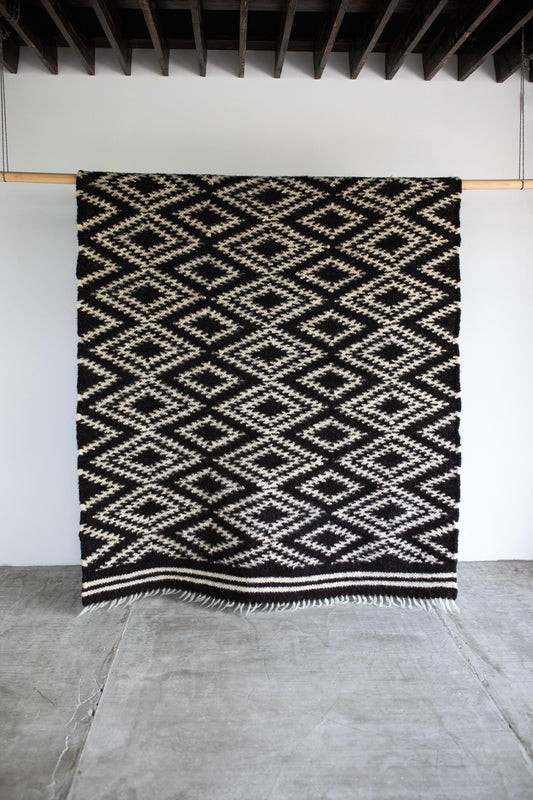 Handwoven Thin Rug with Traditional Carpathian Pattern - The Peony Haus