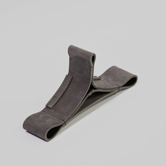 Leather Stand for AirPods Max (Black) - The Peony Haus