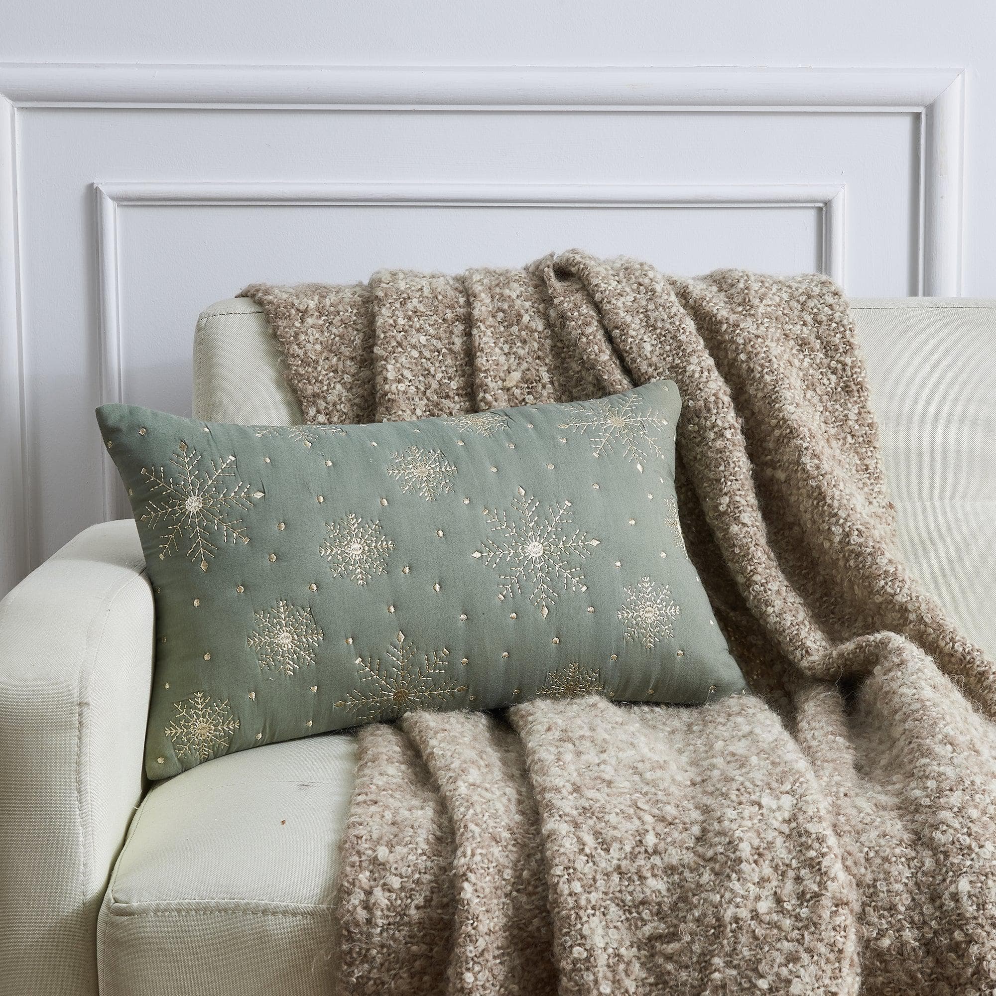 Holiday Throw Pillow - Jubilee Collection -  90% Cotton Cover